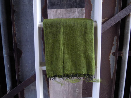 Yak sjaal gras groen /  zwart van fijne yak wol