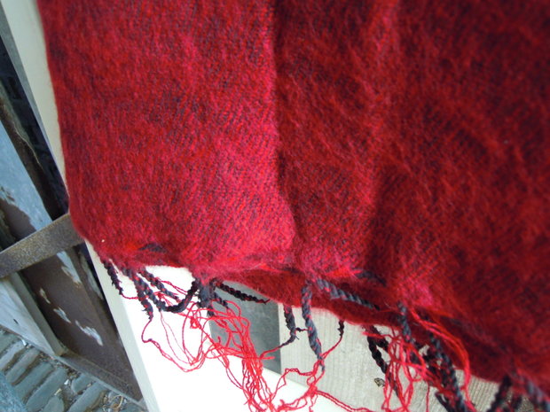 Yak sjaal rood / zwart